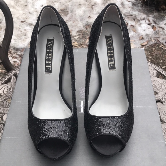 White by Vera Wang peep-toe pumps - Picture 2 of 6